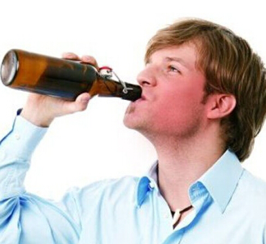 喝完酒脸红图片
