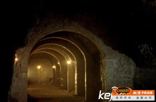 埃及金字塔建造之谜 人类数千年前就会用水泥？